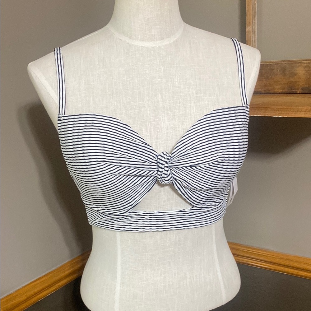 Shade & shore black & white Striped Knot Front bikini swim Top size 36D